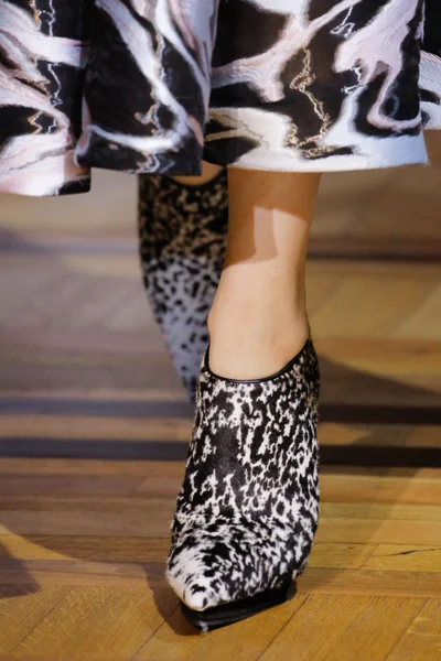Look 54